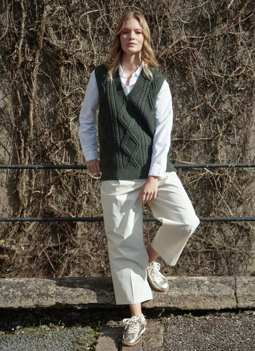 Cara Sleeveless V-Neck Sweater